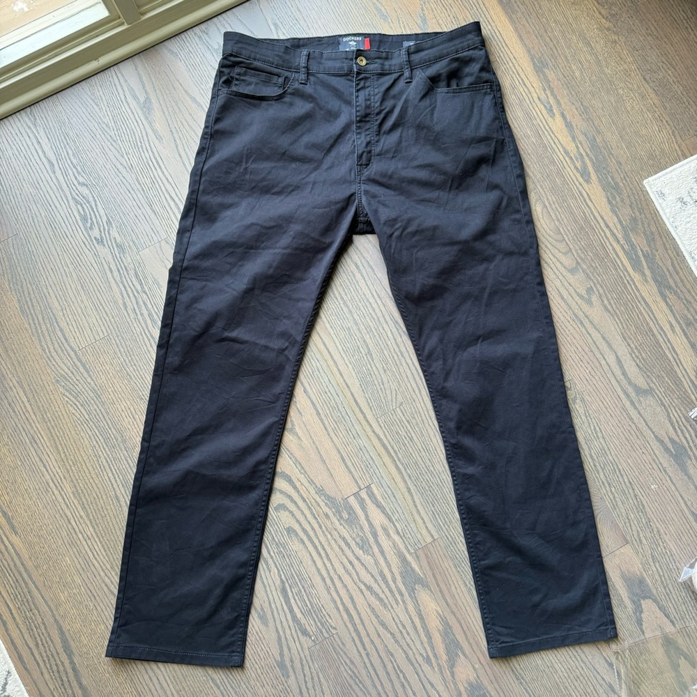 Preowned - Dockers Jean Cut Pants, Straight Fit. Black - Size: 36x32